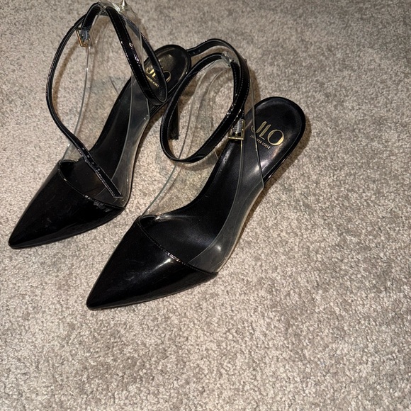 Jennifer Lopez Black Patent Leather Slingback Heels - Picture 4 of 4